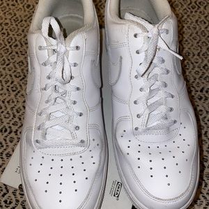 Gently used air force 1s with new (non nike) laces
